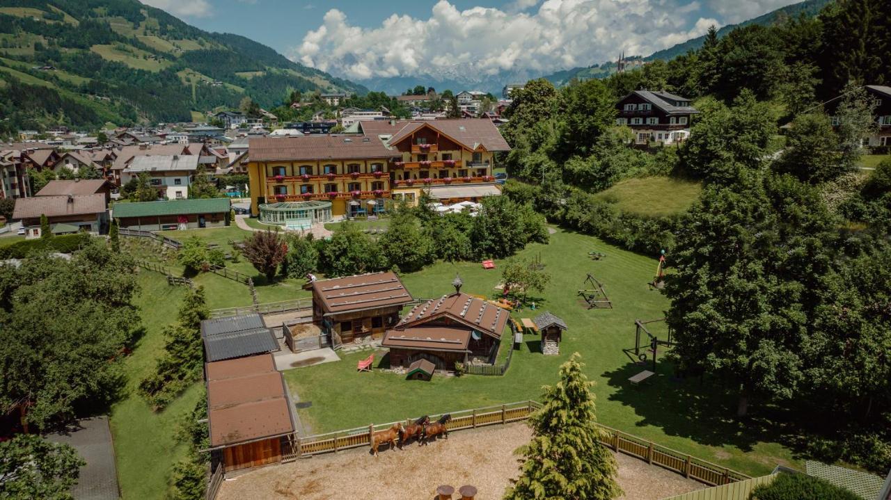 Hotel Lerch Санкт-Йохан Экстерьер фото
