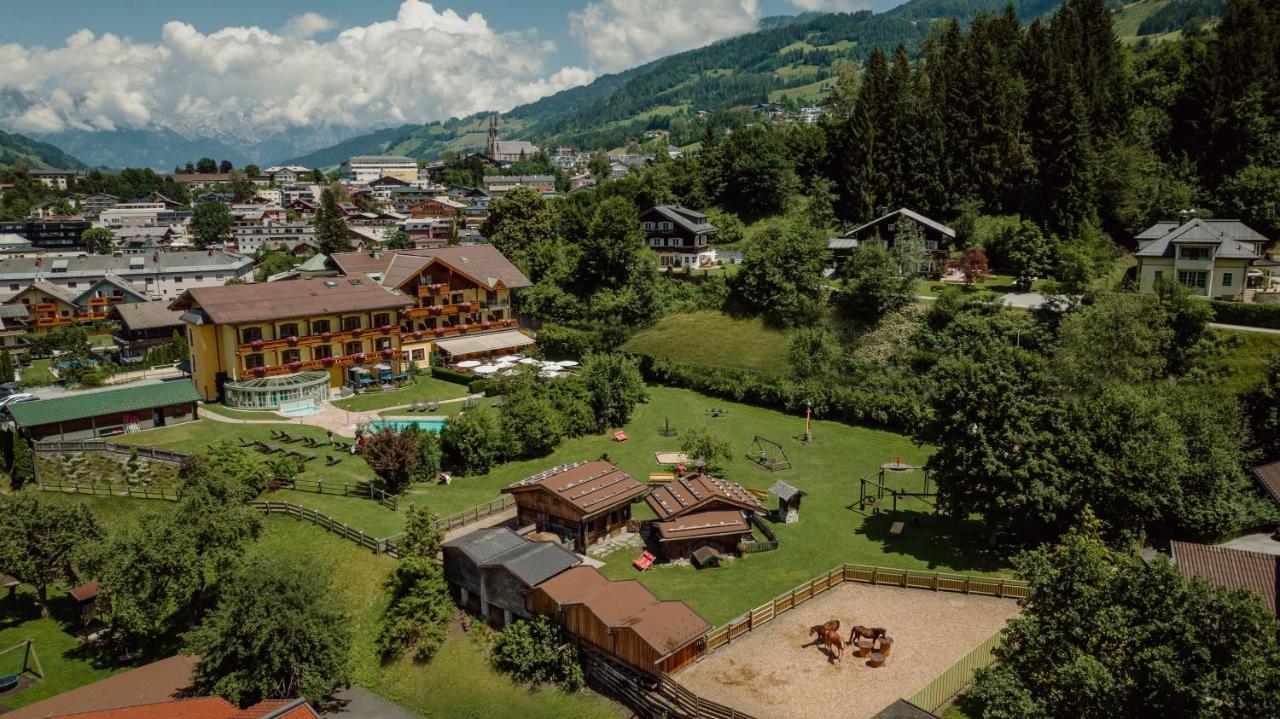 Hotel Lerch Санкт-Йохан Экстерьер фото