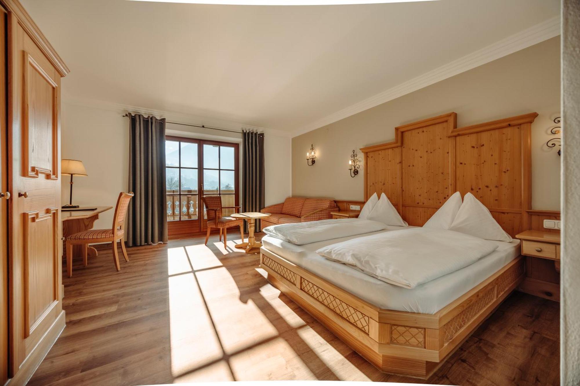 Hotel Lerch Санкт-Йохан Экстерьер фото